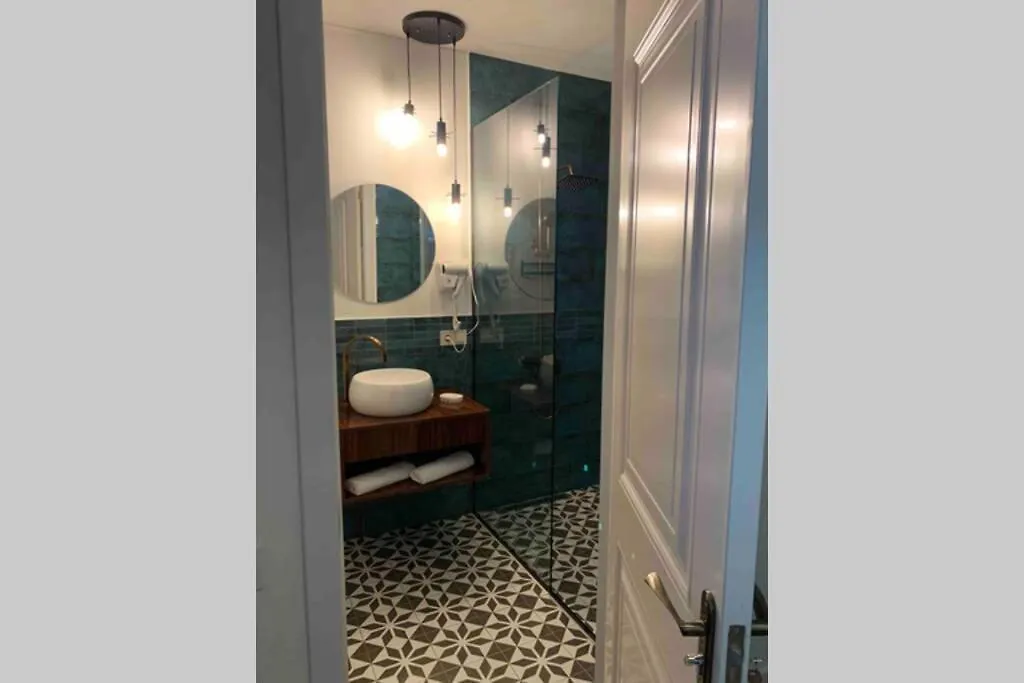 Geverse Apartment Батуми 0*,